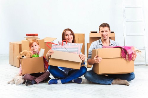 Efficient packing and unpacking service for Knightsbridge residents and businesses