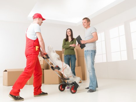 Moving furniture and boxes from a Knightsbridge apartment with careful access planning