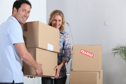 Protective packing for fragile and high-value furniture items